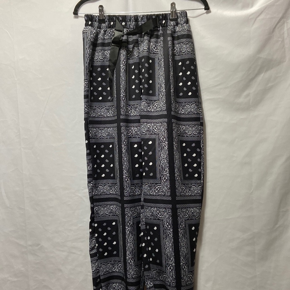 Shein Black Bandana Style Paisley Pants